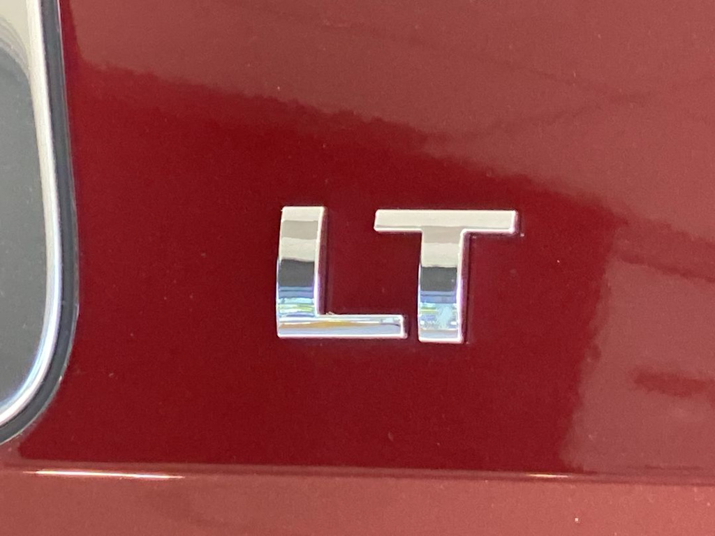 Thumbnail: 2019 Chevrolet Suburban - 20