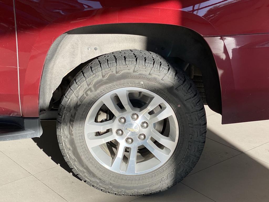 Thumbnail: 2019 Chevrolet Suburban - 6