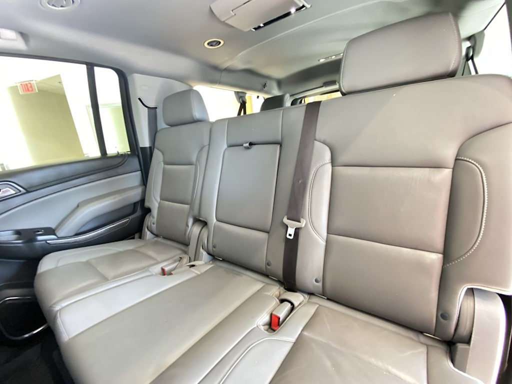 Thumbnail: 2019 Chevrolet Suburban - 10