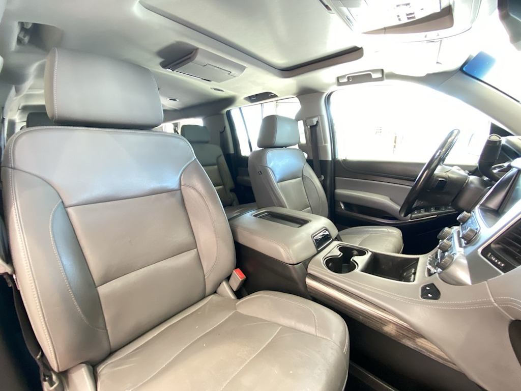 Thumbnail: 2019 Chevrolet Suburban - 9