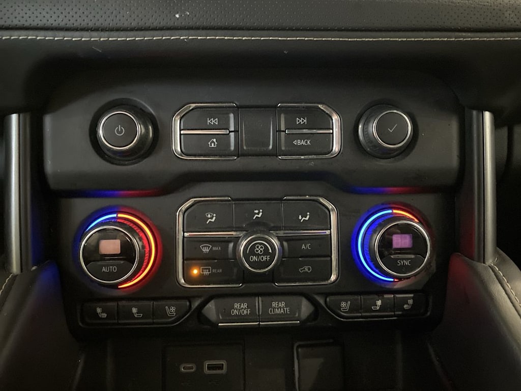 Thumbnail: 2021 Chevrolet Tahoe - 22