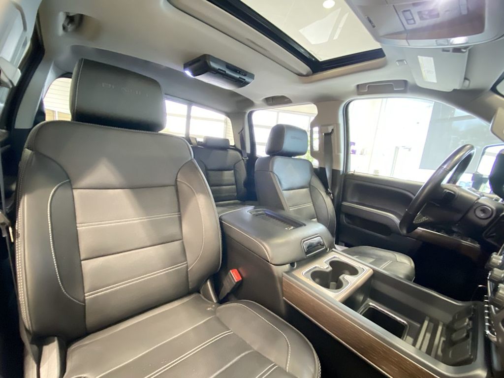 Thumbnail: 2019 GMC Sierra 2500 - 12
