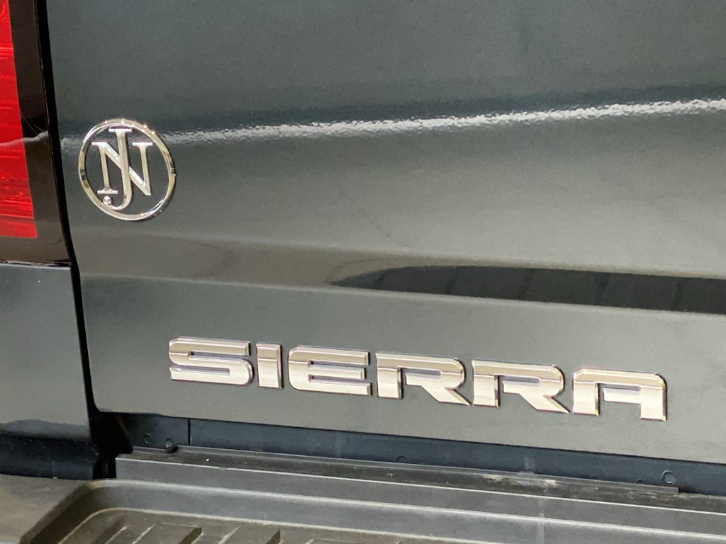 Thumbnail: 2019 GMC Sierra 2500 - 22
