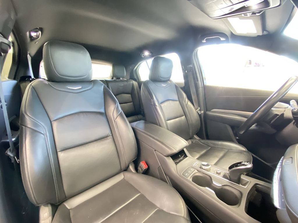 Thumbnail: 2023 Cadillac XT4 - 11