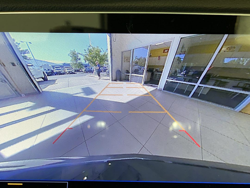 Thumbnail: 2023 Cadillac XT4 - 25