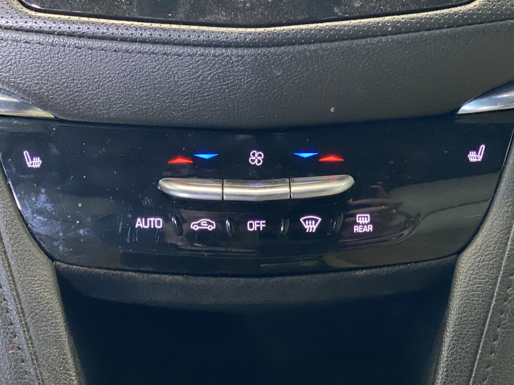 Thumbnail: 2018 Cadillac XT5 - 26