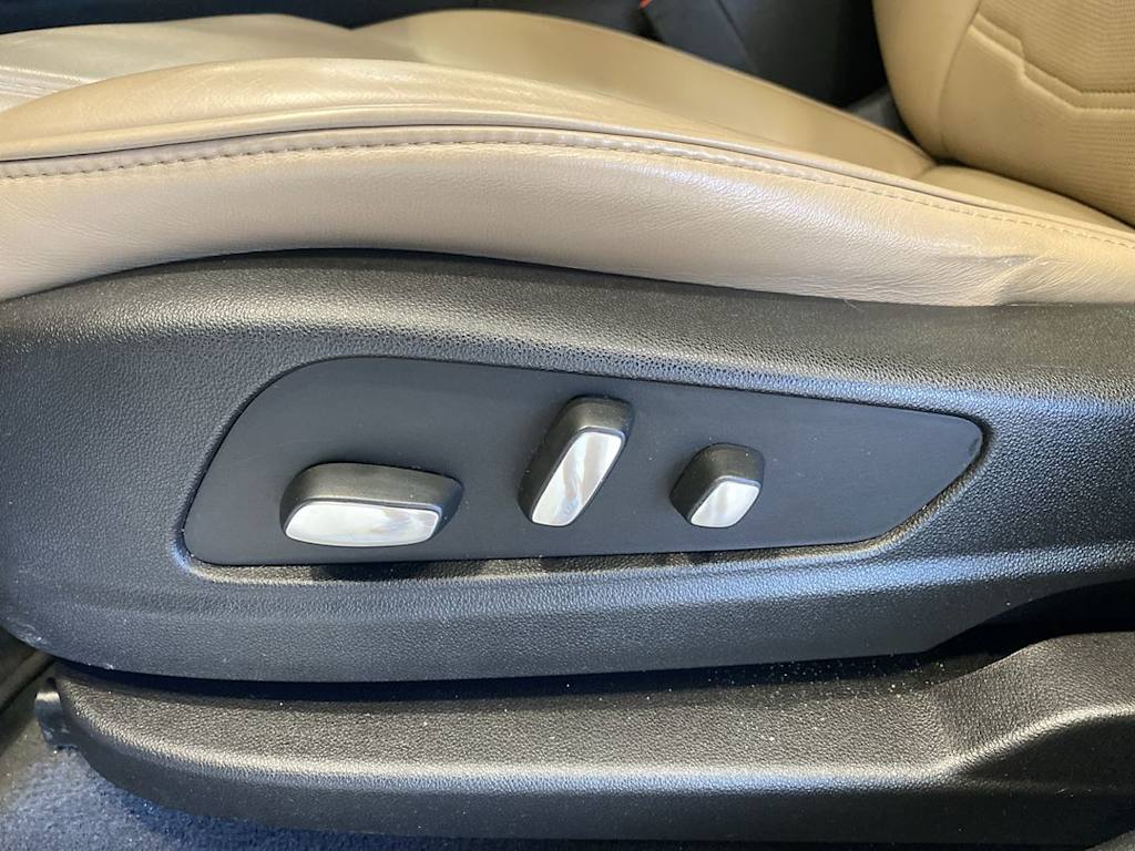 Thumbnail: 2018 Cadillac XT5 - 23