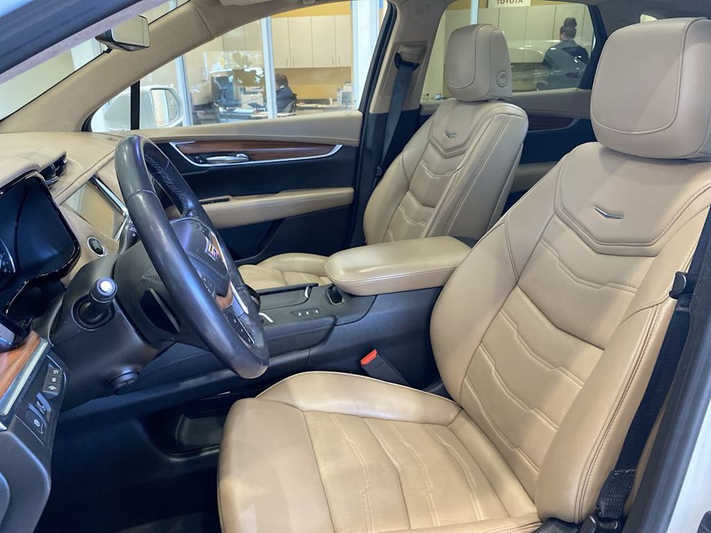 Thumbnail: 2018 Cadillac XT5 - 9