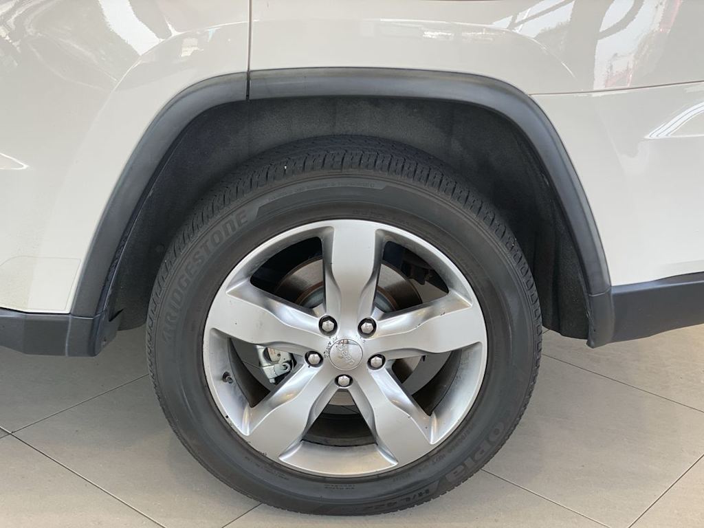Thumbnail: 2011 Jeep Grand Cherokee - 8