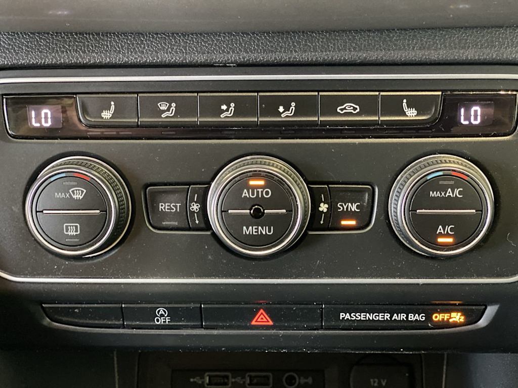 Thumbnail: 2021 Volkswagen Atlas - 26