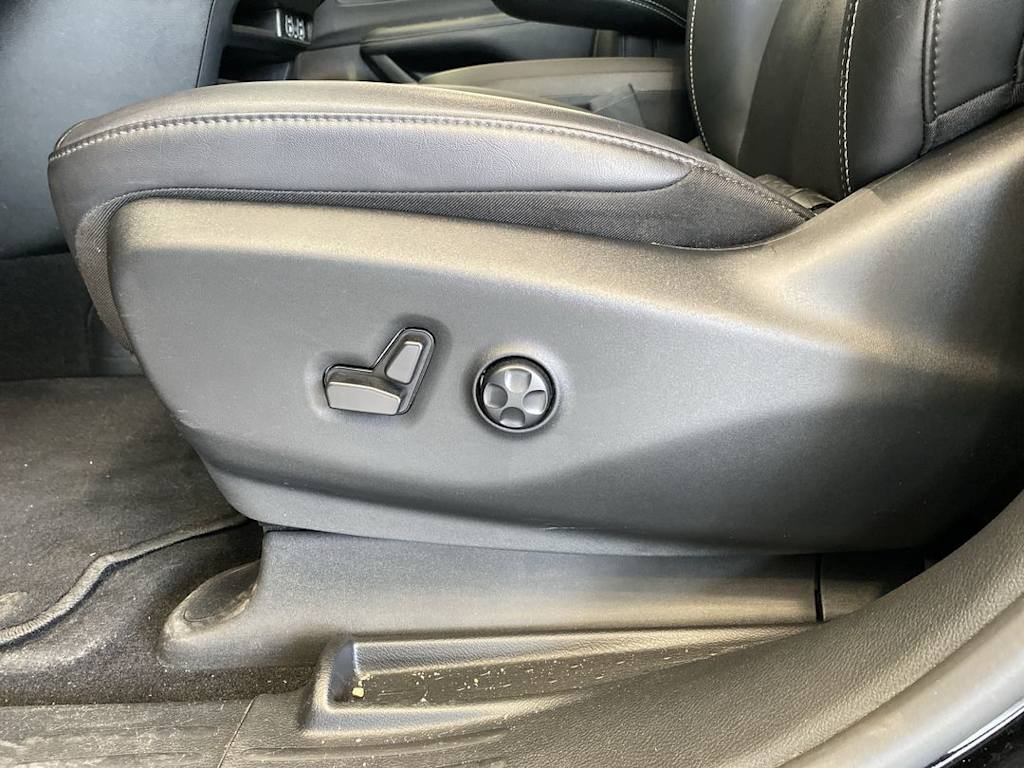 Thumbnail: 2025 Chrysler Pacifica - 28