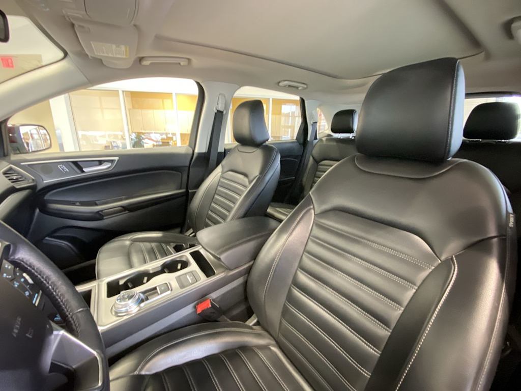 Thumbnail: 2022 Ford Edge - 10