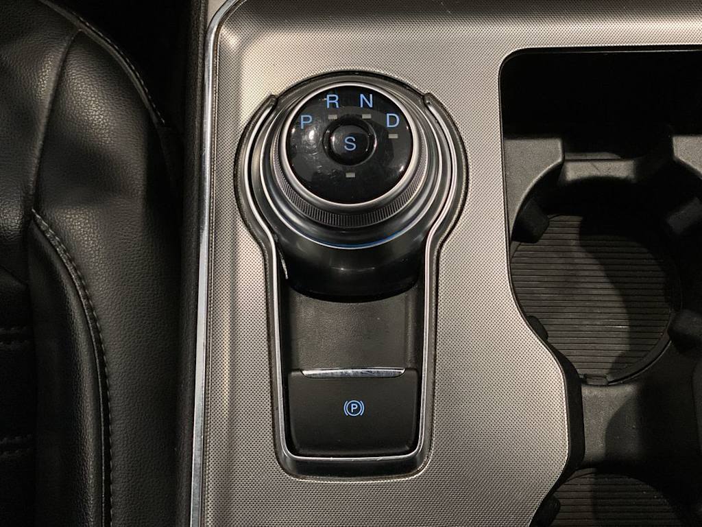 Thumbnail: 2022 Ford Edge - 26