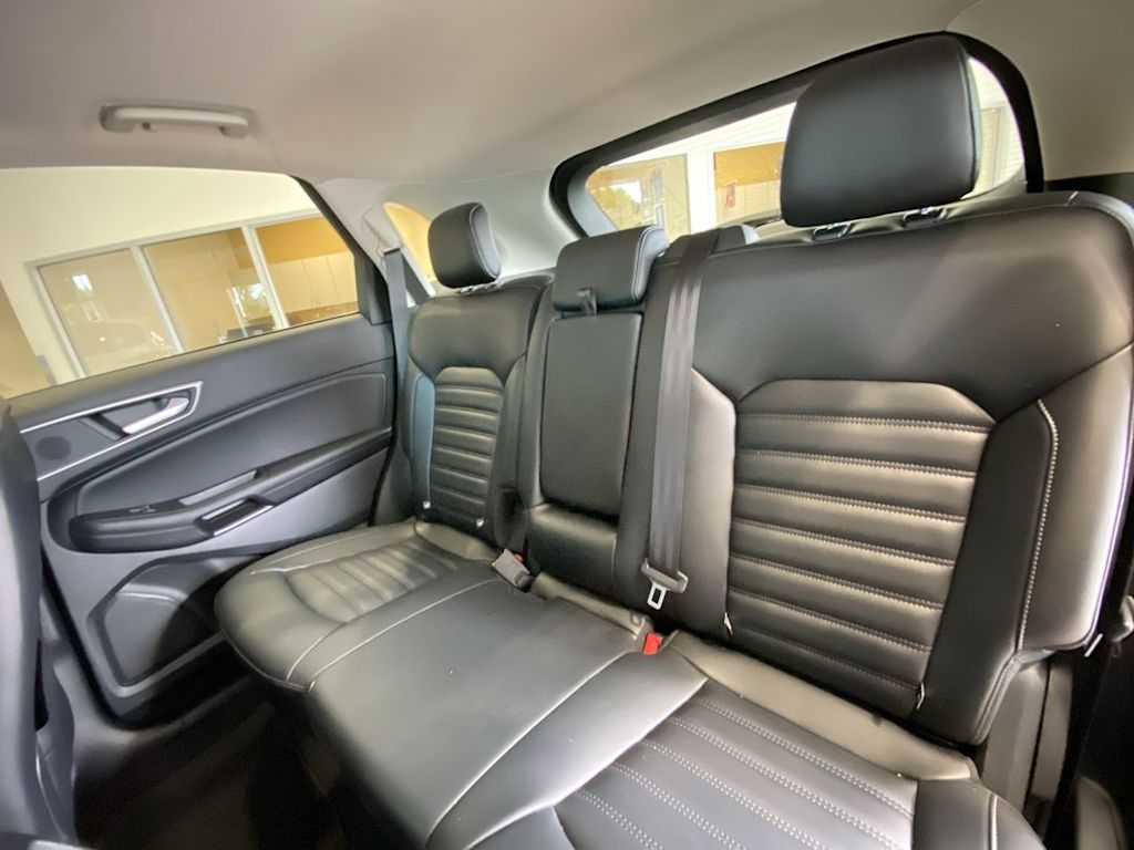 Thumbnail: 2022 Ford Edge - 12