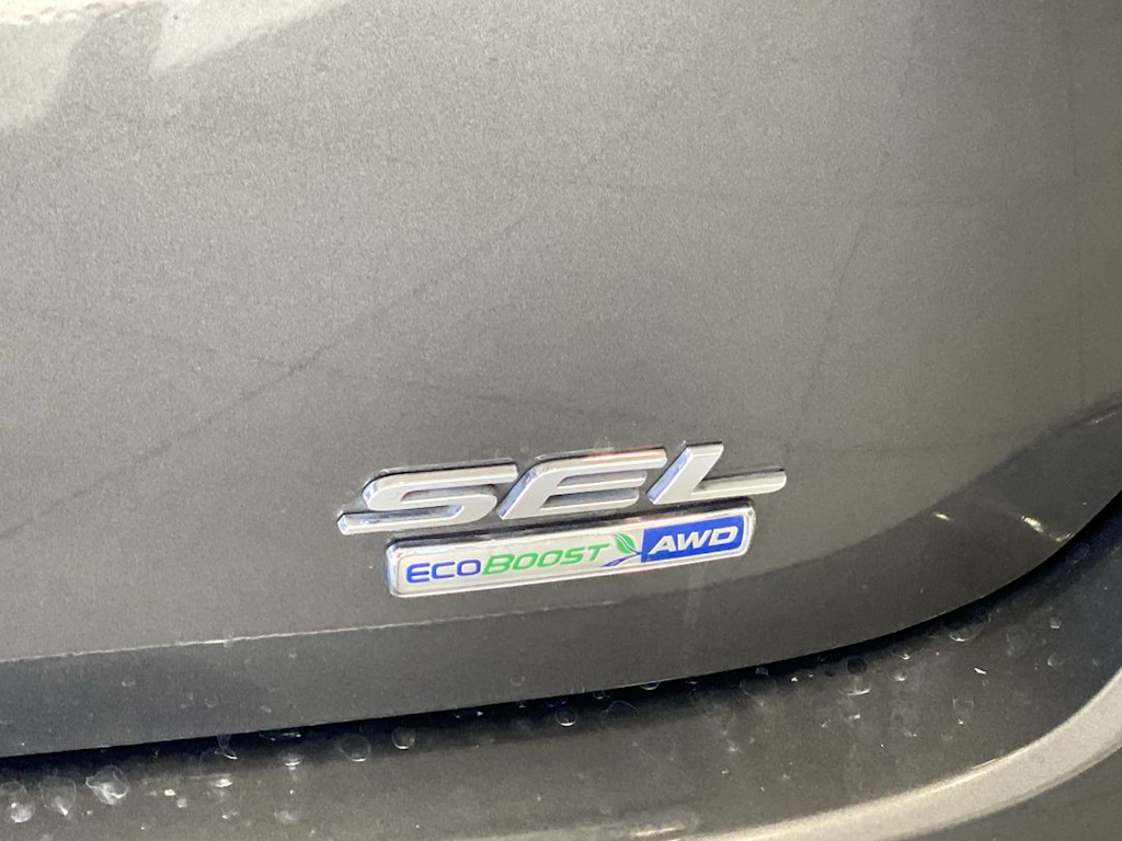 Thumbnail: 2018 Ford Edge - 21