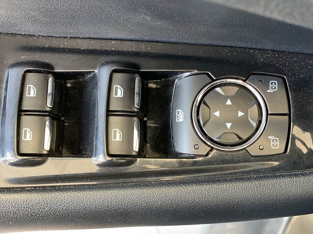 Thumbnail: 2018 Ford Edge - 23