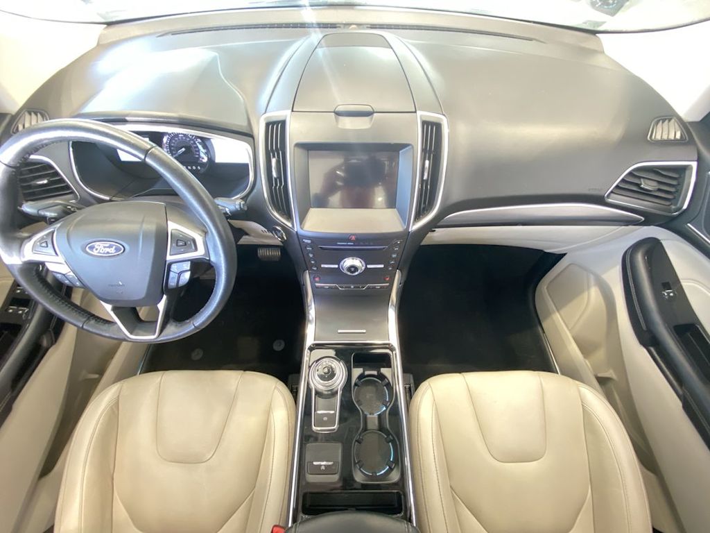 Thumbnail: 2019 Ford Edge - 9