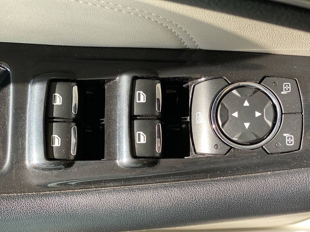 Thumbnail: 2019 Ford Edge - 23