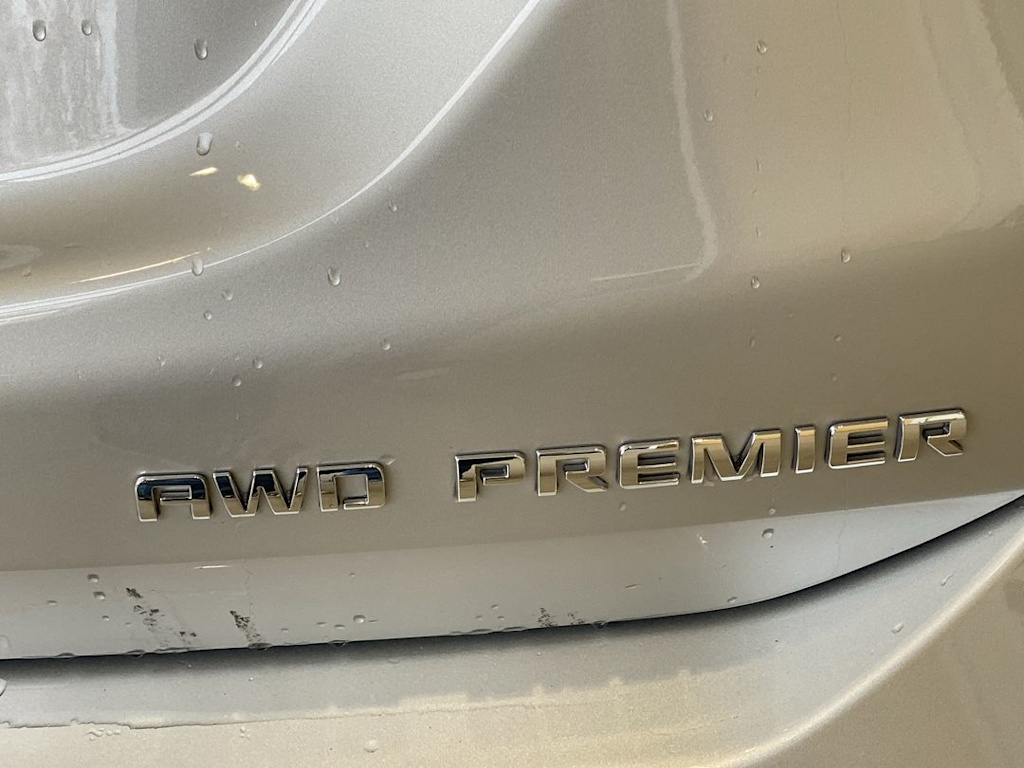 Thumbnail: 2022 Chevrolet Equinox - 21