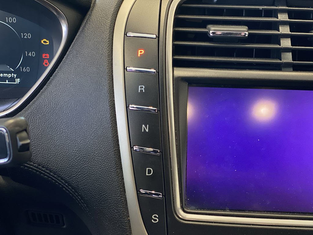 Thumbnail: 2019 Lincoln Nautilus - 24