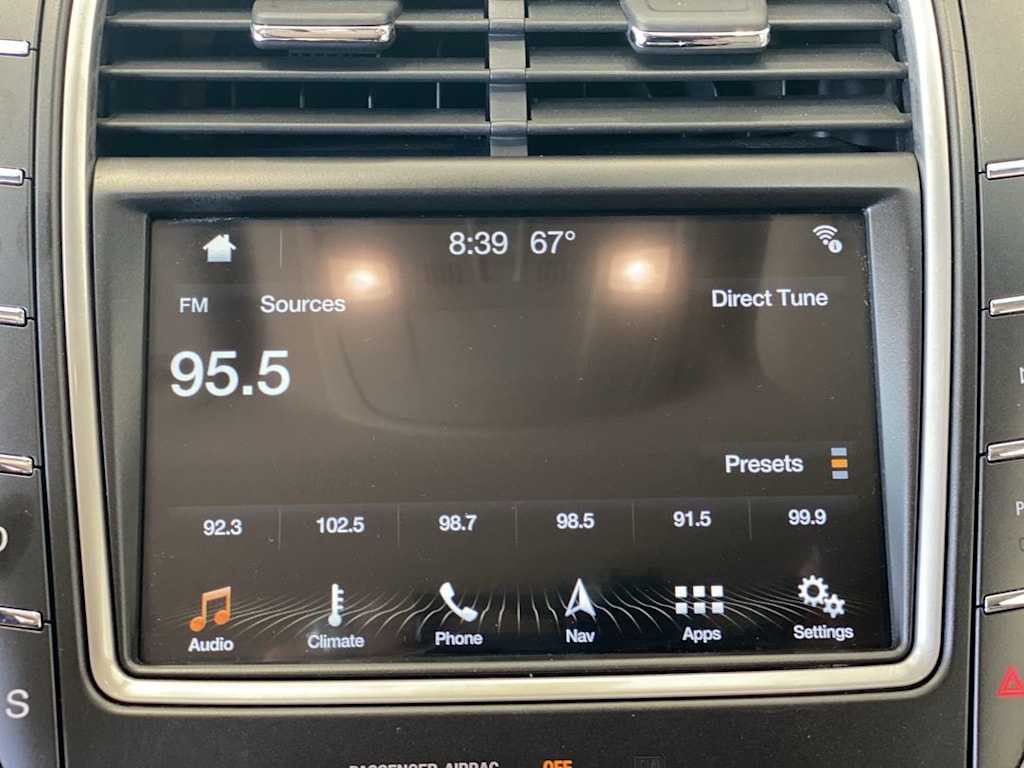 Thumbnail: 2016 Lincoln MKX - 13