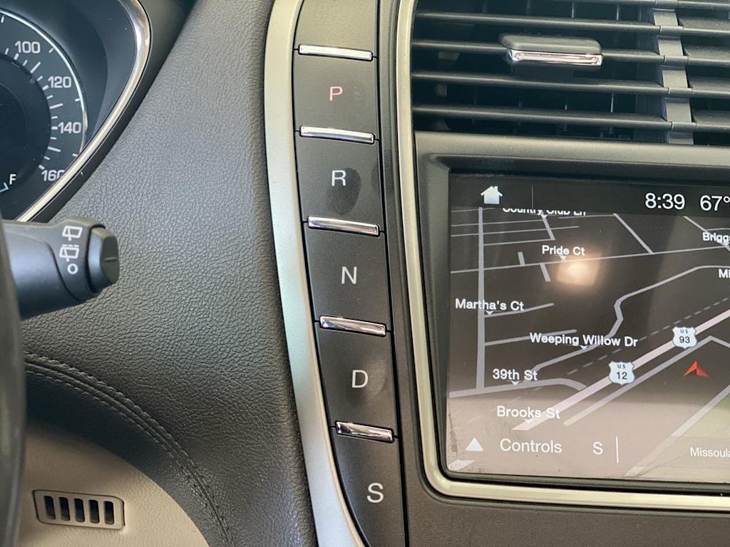 Thumbnail: 2016 Lincoln MKX - 27