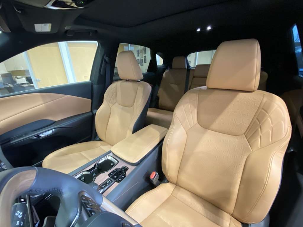 Thumbnail: 2023 Lexus RX - 10