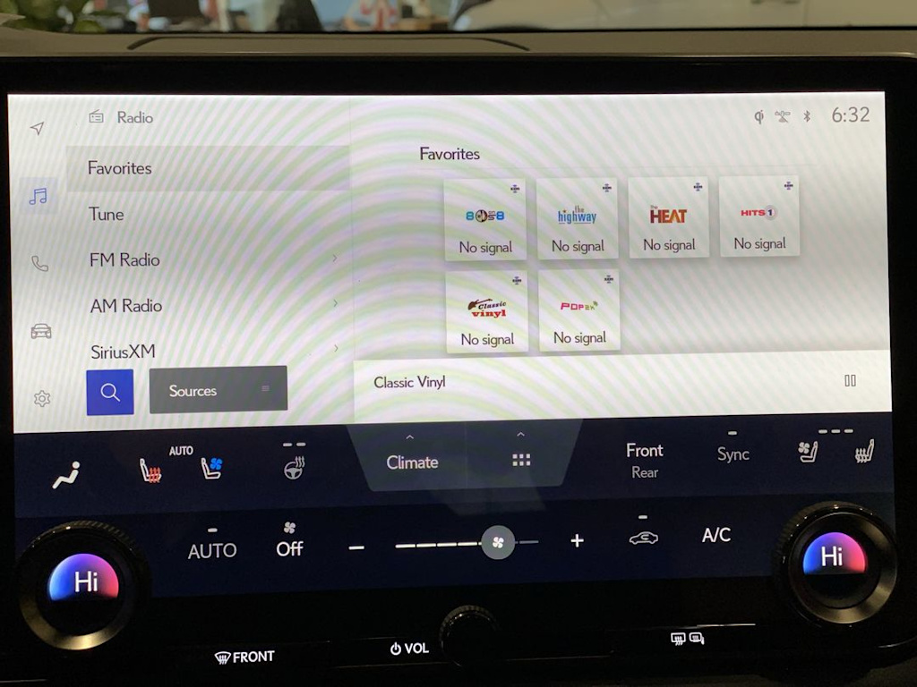 Thumbnail: 2023 Lexus RX - 13