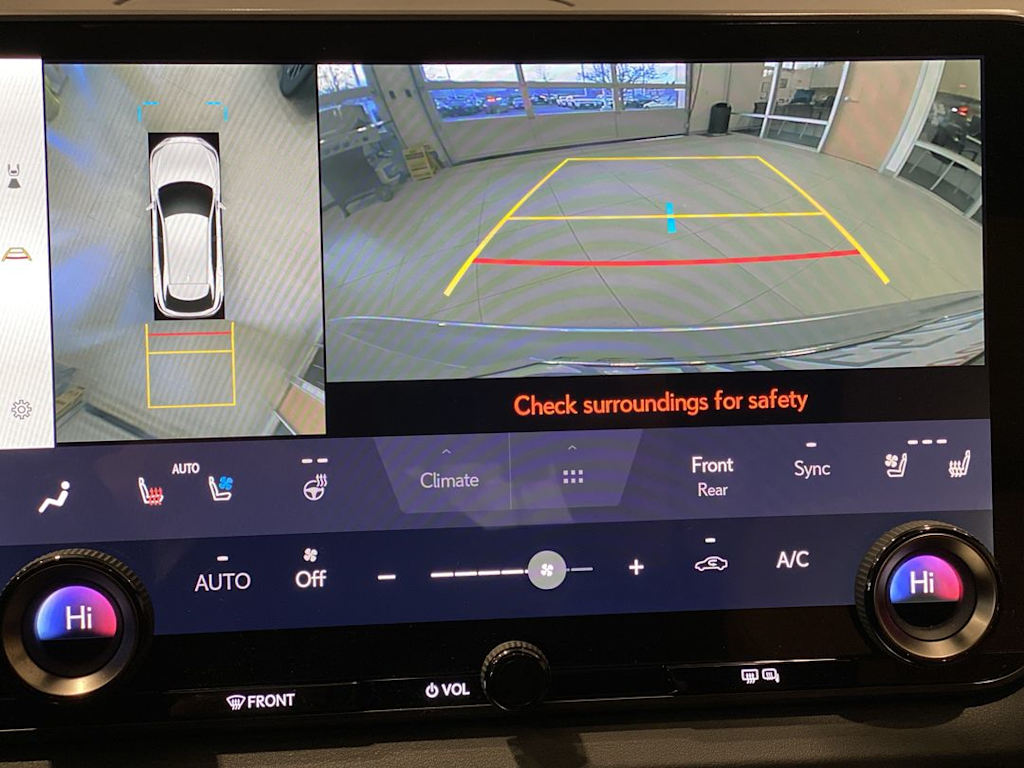 Thumbnail: 2023 Lexus RX - 23