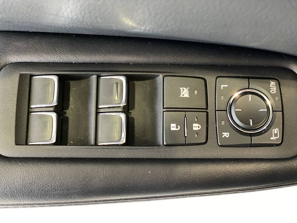 Thumbnail: 2019 Lexus RX - 22