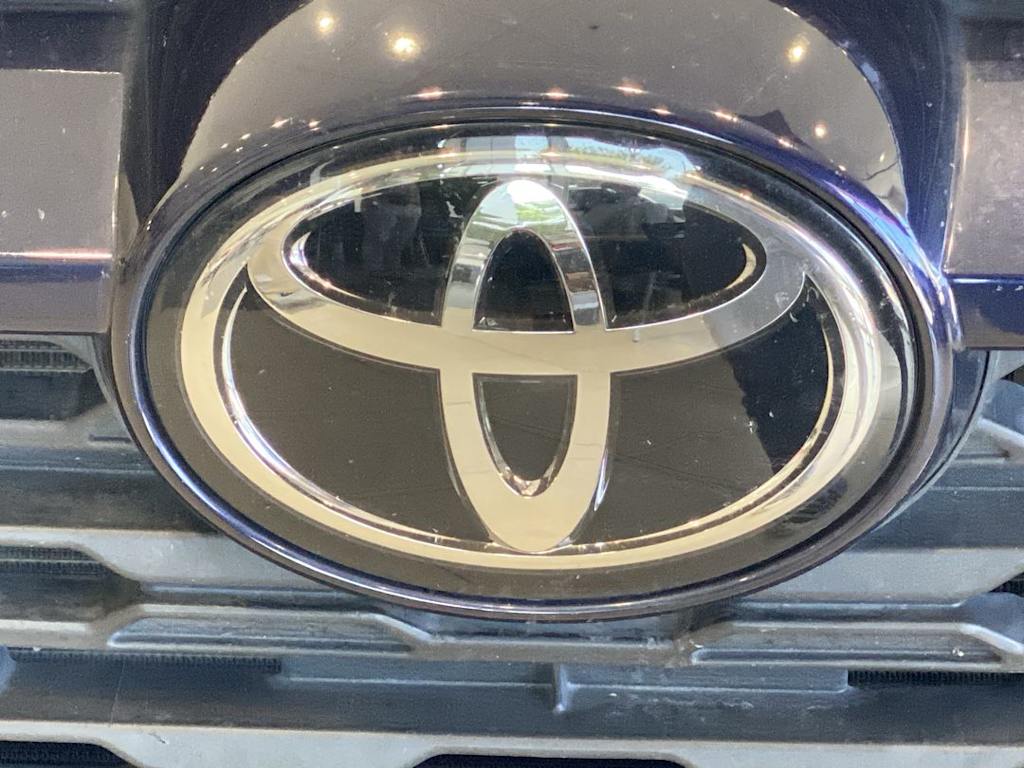 Thumbnail: 2022 Toyota RAV4 - 5