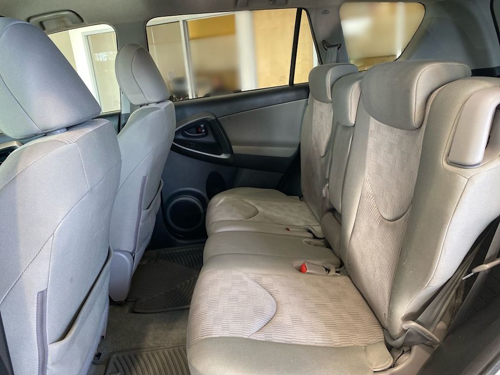 Thumbnail: 2011 Toyota RAV4 - 11