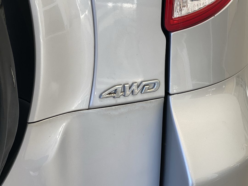 Thumbnail: 2011 Toyota RAV4 - 6