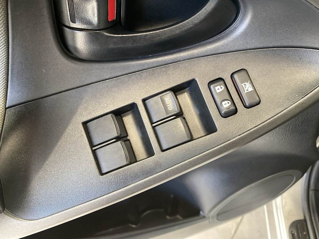 Thumbnail: 2011 Toyota RAV4 - 22