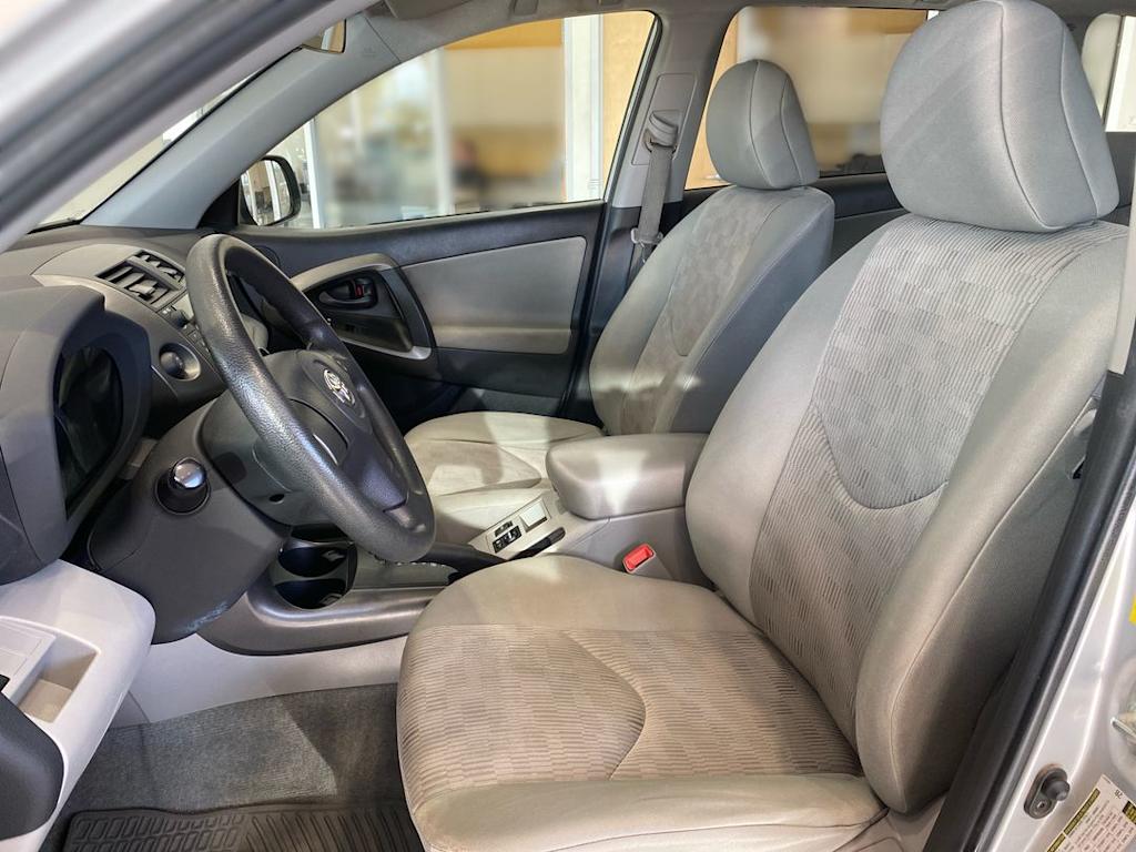 Thumbnail: 2011 Toyota RAV4 - 9