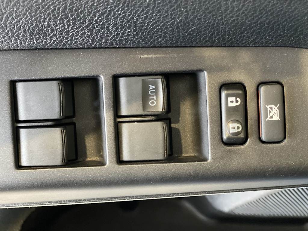 Thumbnail: 2016 Toyota RAV4 - 23