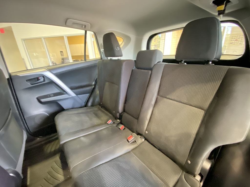 Thumbnail: 2016 Toyota RAV4 - 10