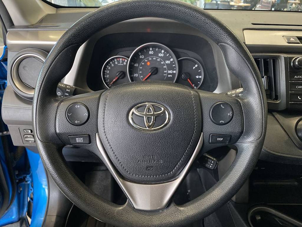 Thumbnail: 2016 Toyota RAV4 - 2
