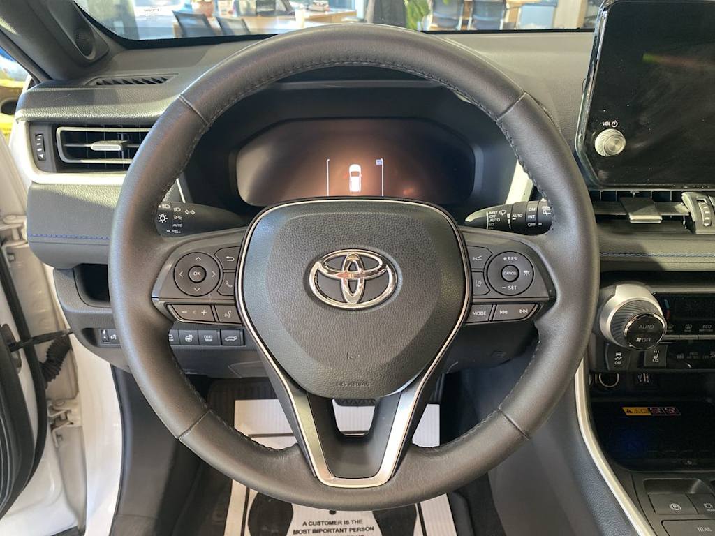 Thumbnail: 2024 Toyota RAV4 - 2