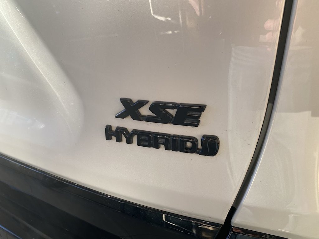 Thumbnail: 2024 Toyota RAV4 - 20