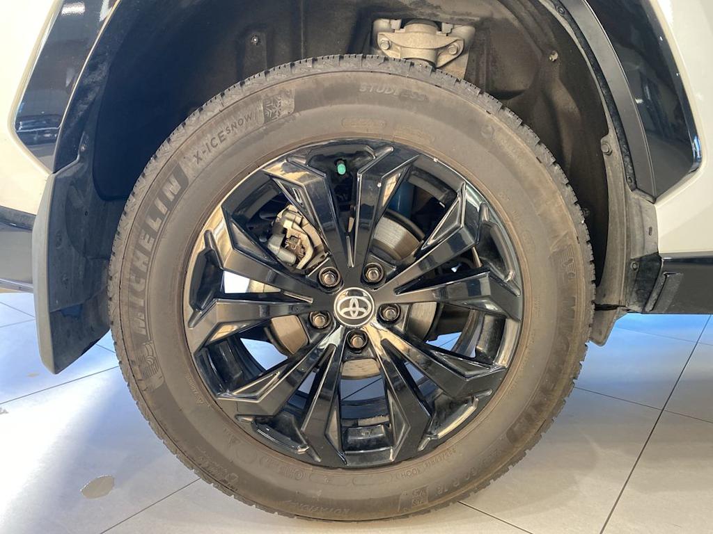 Thumbnail: 2024 Toyota RAV4 - 6