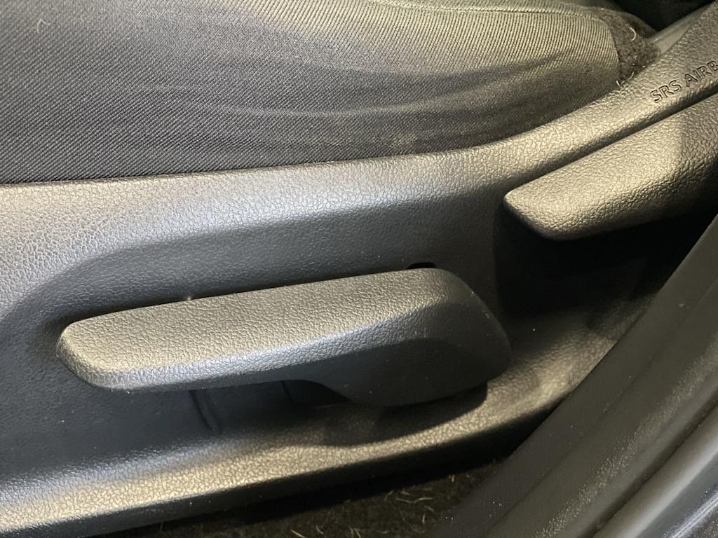 Thumbnail: 2019 Toyota RAV4 - 20