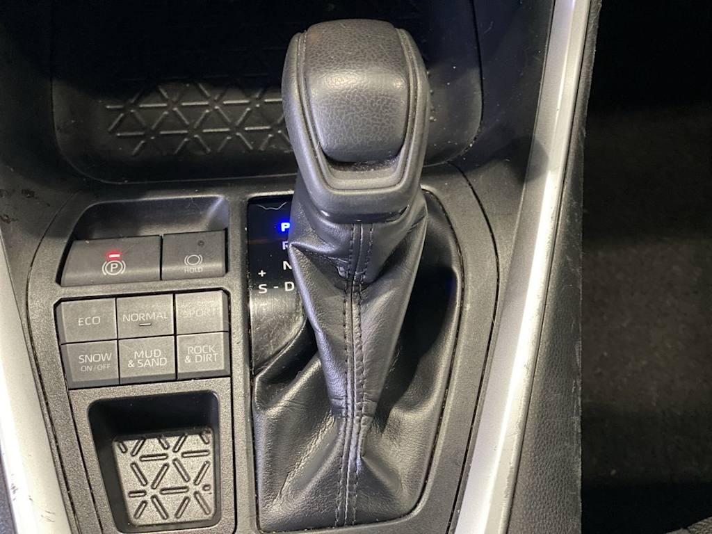 Thumbnail: 2019 Toyota RAV4 - 12
