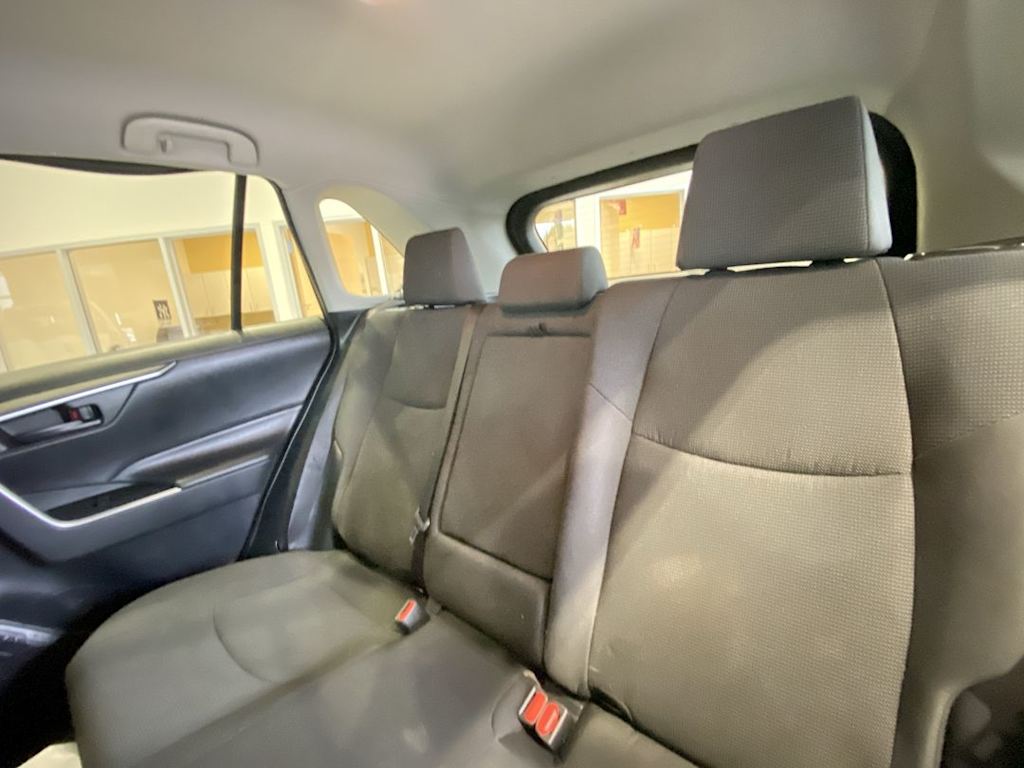 Thumbnail: 2019 Toyota RAV4 - 10