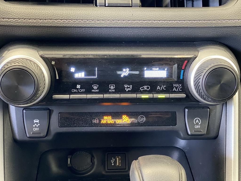 Thumbnail: 2024 Toyota RAV4 - 25