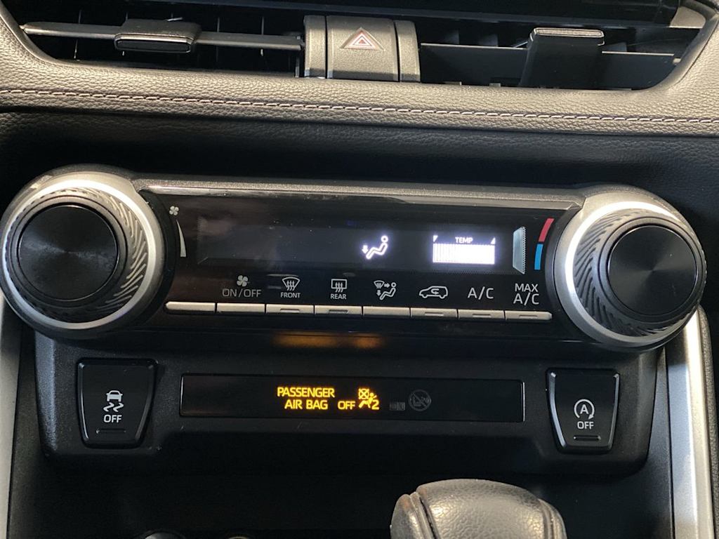 Thumbnail: 2021 Toyota RAV4 - 26