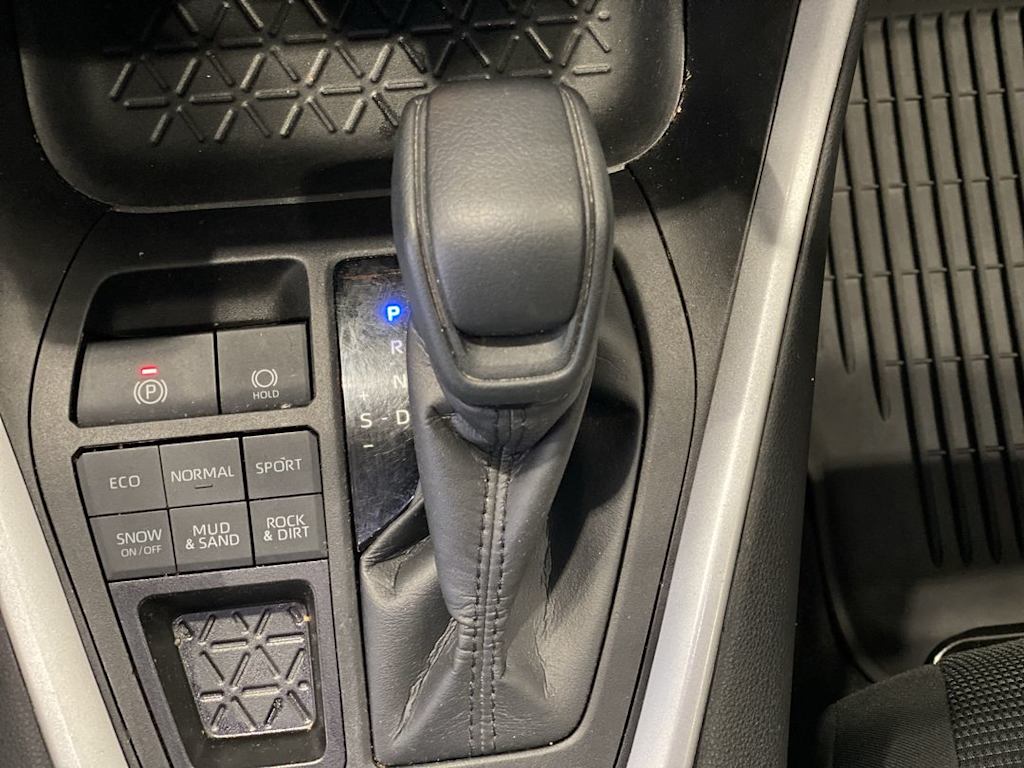 Thumbnail: 2024 Toyota RAV4 - 14