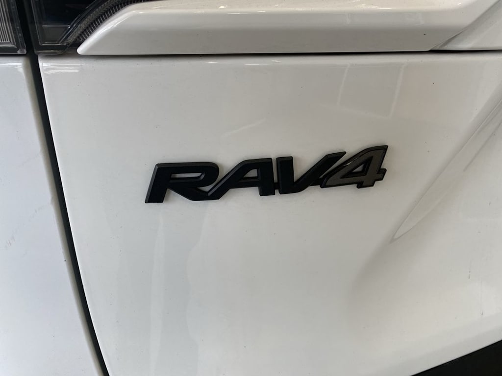 2022 Toyota RAV4 Adventure 7