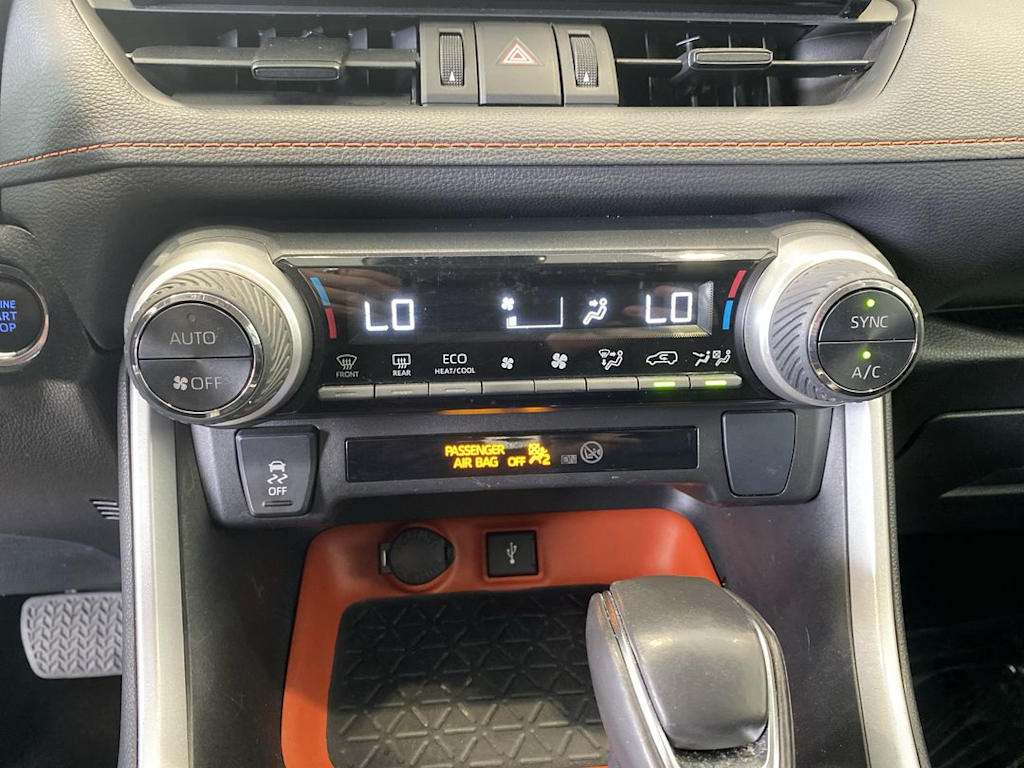 2022 Toyota RAV4 Adventure 24