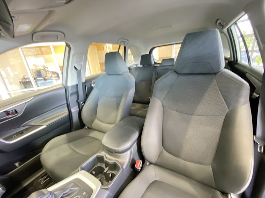 Thumbnail: 2025 Toyota RAV4 - 9